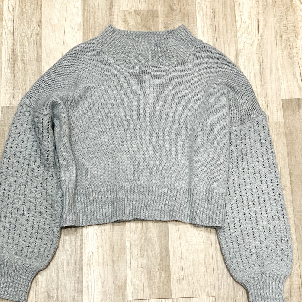 CROPPED KNIT SWEATER (ASH BLUE)